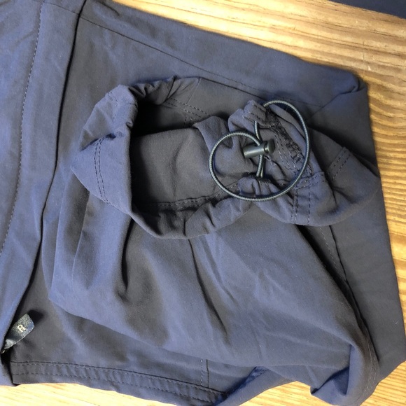 Columbia Sportswear Ladies sz 12 converible pants. Lightweight, water repellent. - Picture 14 of 16